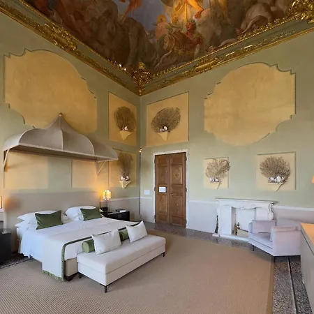 Palazzo Durazzo 5* Genua