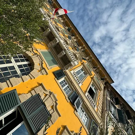 Palazzo Durazzo מלון 5*