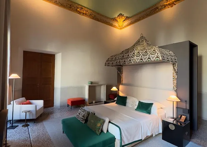 Szálloda Palazzo Durazzo 5*