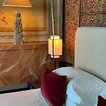 Palazzo Durazzo 5*